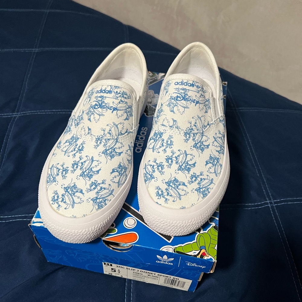 AdidasxDisney White and Blue Slip-On Goofy Shoes